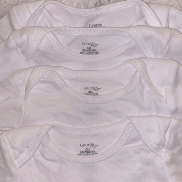 NWOT White bodysuit for Newborn 100% cotton pack of 4 - Picture 5 of 7